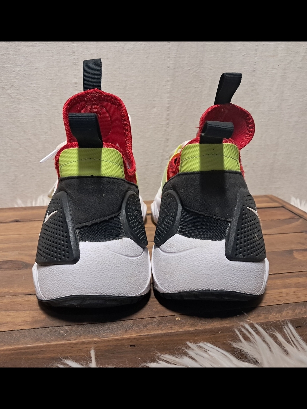 Nike Huarache E.D.G.E. TXT Athletic "Red, White, Volt" Sneakers Size 9 - Picture 2 of 8